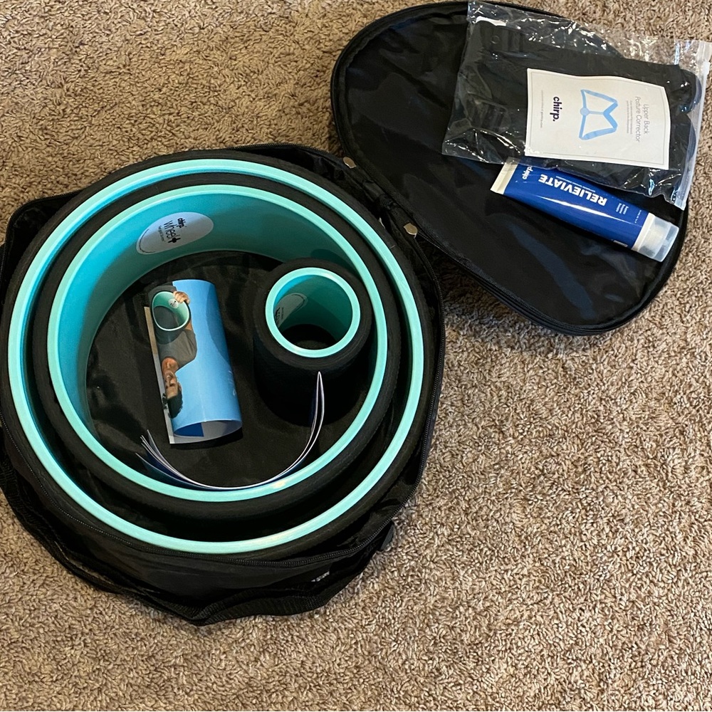 Chirp Wheel set of two with posture corrector and new unopened relieviate gel